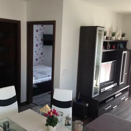 아파트 Panorama Wellness Apartman